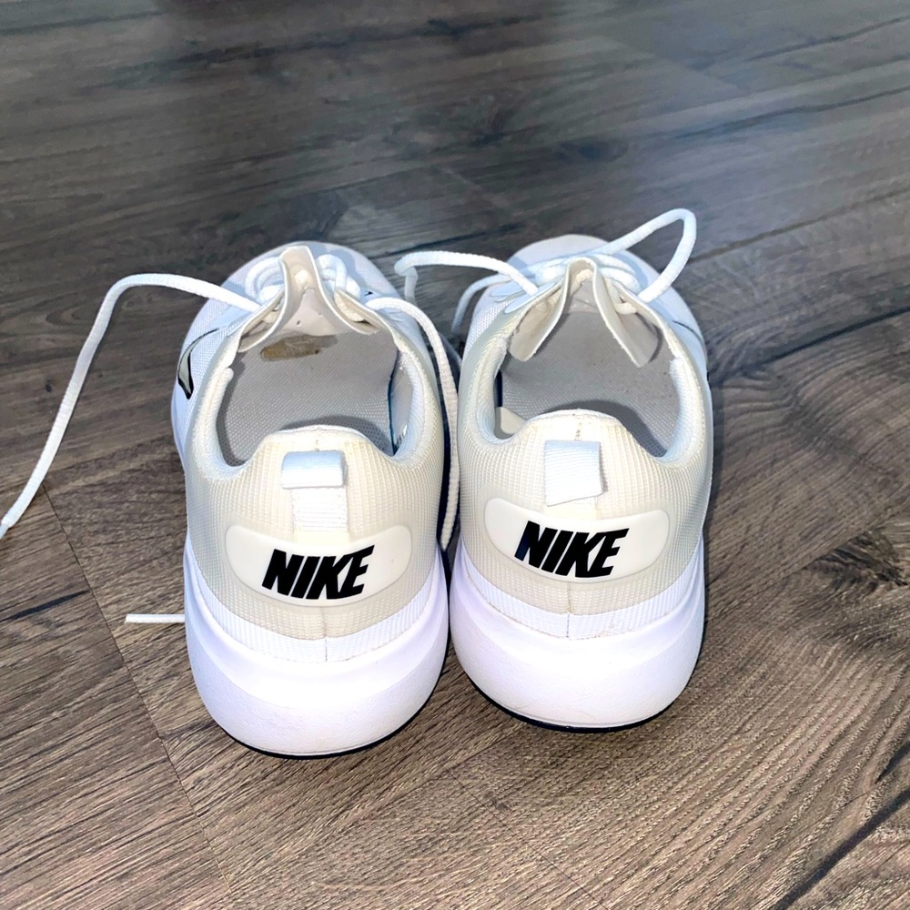NIKE FITSOLE GOLF SHOES SIZE 7 BLACK&WHITE GENTLY WORN